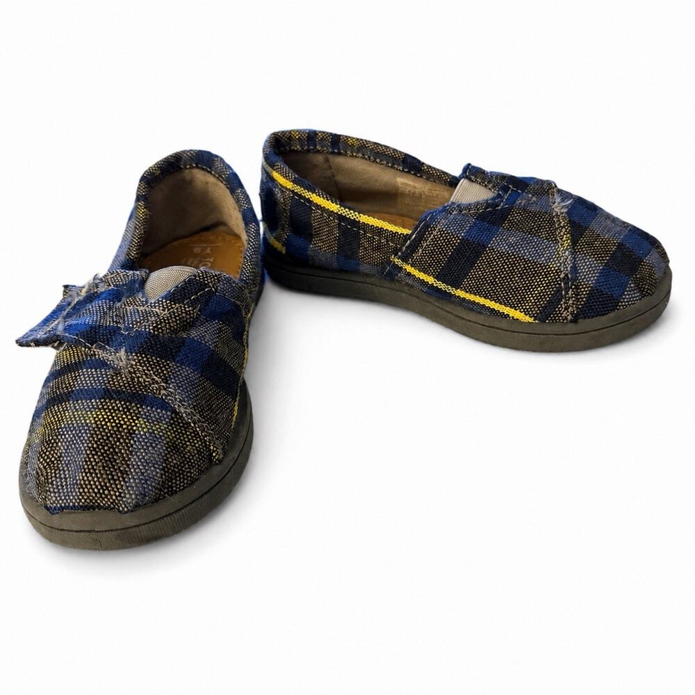 TOMS Toddler Shoes Size 9 Blue Plaid Slip On Alpargata Kids Casual